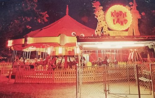 Exploring the history behind Phoenix&rsquo;s 78-Year Horse Ride: Encanto Park&rsquo;s Carousel