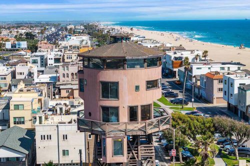 California landmark water tower home for sale