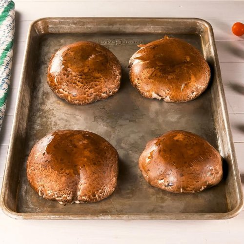 These Stuffed Portobello Mushrooms Win Everyone Over: 'Even My Little One Ate Them'