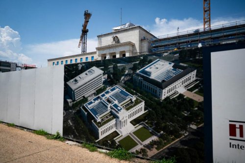 White House Seizes on Fed Renovations as Opening to Oust Powell