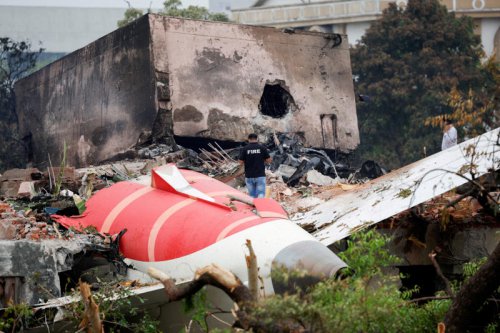 Air India crash investigation finds fuel switches cut off moments before impact