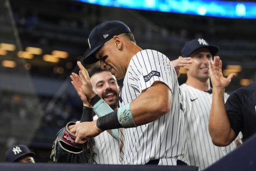 Yankees' Aaron Judge makes 3 outstanding catches, robs Cubs' Pete Crow-Armstrong of home run