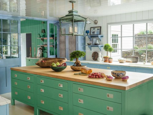 A Former Bravo Design Star Embraces The British Kitchen Trend Taking Over America