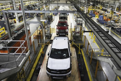 New tax break for auto loans could save some buyers thousands of dollars. But will it boost sales?