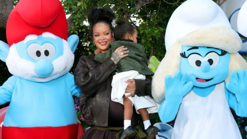Rihanna, Xolo Maridue&ntilde;a &amp; Cast Attend The &lsquo;Smurfs' Red Carpet Premiere