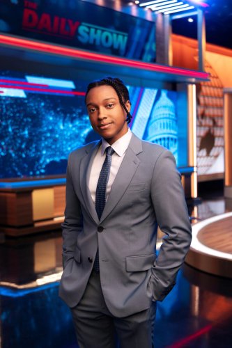 'The Daily Show' gets new host amid late-night upheaval