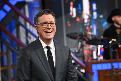 Stephen Colbert spoofs Coldplay concert 'Kiss Cam' with Seth Meyers, Jimmy Fallon