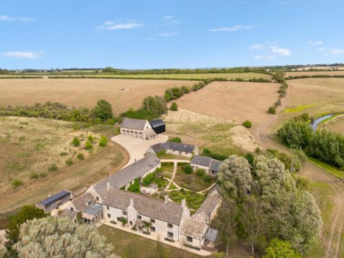 Ellen DeGeneres and Portia de Rossi Are Putting Their U.K. Farm on the Market for $30 Million