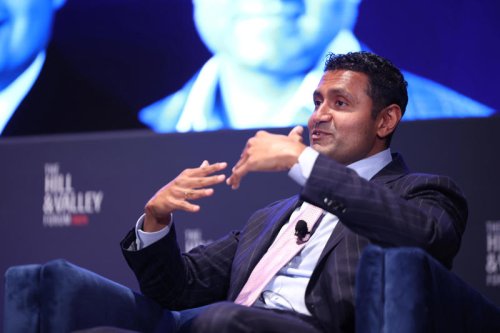Tech execs join the Army. Critics say it's an ethical minefield