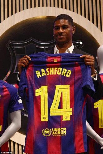 Marcus Rashford delivers Man United farewell message at Barcelona unveiling