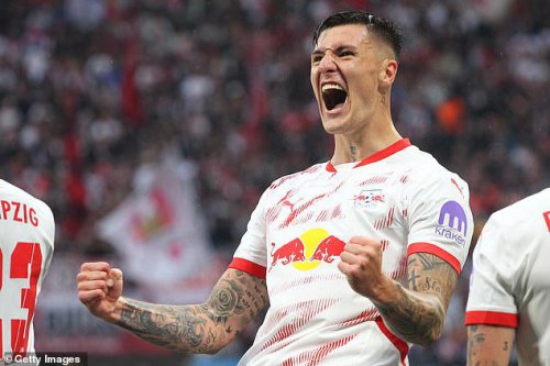 Man United make contact with RB Leipzig over Benjamin Sesko as asking price is revealed