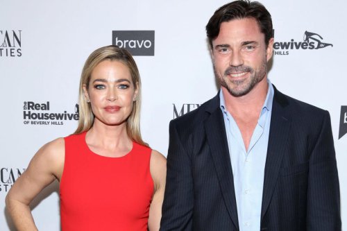 They were the perfect marriage... or not?, Married since 2018, Irreconcilable?, Could OF be a part of it?, Involved in his wife's content, A masculine opinion on her photos, Denise Richards is on the rise, Now, he wants spousal support, Million-dollar income, Aaron Phypers' failed business, Many expenses, The judge has to decide, Meanwhile, another court order has been given, 'Threatened to kill me', Phypers denies domestic abuse, What were the reasons of Denise Richards' divorce?