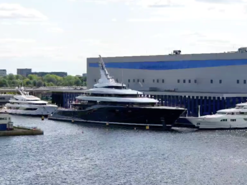 Bill Gates&rsquo; $645 million superyacht&mdash;the first ever to be powered by hydrogen&mdash;is for sale. A yachtie calls it &lsquo;a modern engineering marvel, period&rsquo;