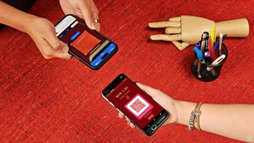 The POS accepts DuitNow QR and credit cards, and issues e-Invoice instantly. Claim it now with Digital Grant MADANI