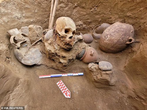 Baffled construction workers discover a 1,000-year-old Peruvian mummy in a hidden tomb