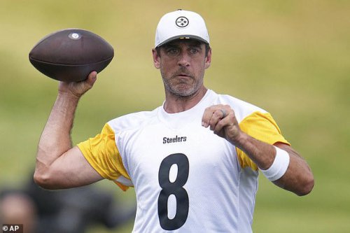 Aaron Rodgers gives new reason for signing with the Steelers... and it involves his mystery wife