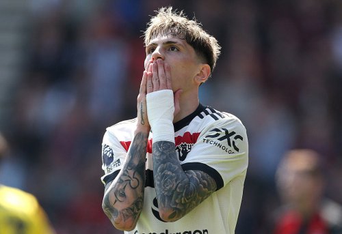 Chelsea make Garnacho and Man Utd wait