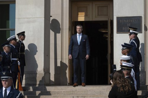 Hegseth&rsquo;s Latest Battle: Infighting Inside the Pentagon