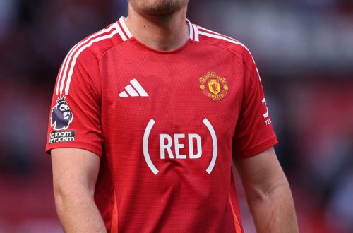 Man Utd ban fans from getting three names on new kit