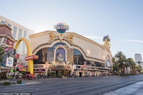 Fears for Las Vegas as hotel bookings plunge