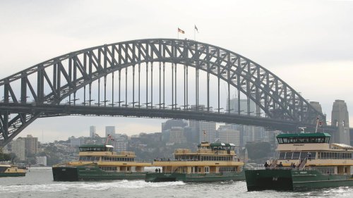 Cops&rsquo; huge Harbour Bridge protest warning