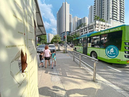 Commuters left in the dark at Klang Valley bus stops