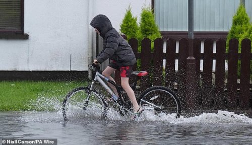 Amber warning for Storm Floris with winds of 85mph feared for Scotland