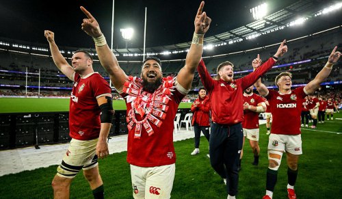 Bundee Aki&rsquo;s baby born in car just before test kick-off