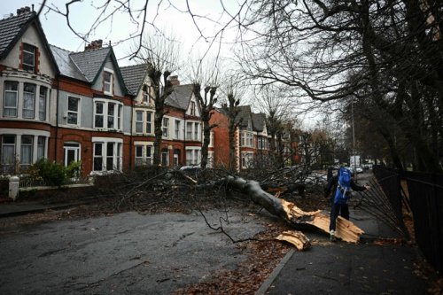 UK warns against travel as Storm Floris hits the country