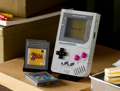 Here is Lego&rsquo;s official Nintendo Game Boy &mdash; with lenticular display