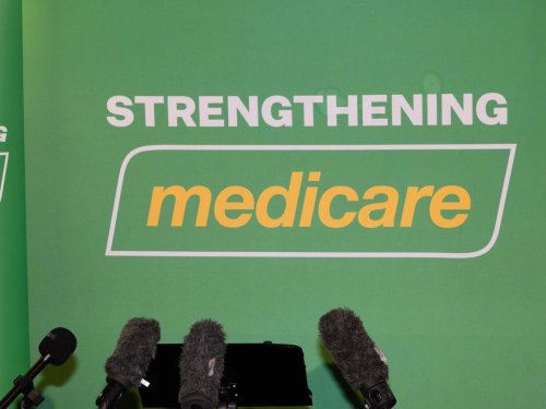 Private health giant shuts clinics