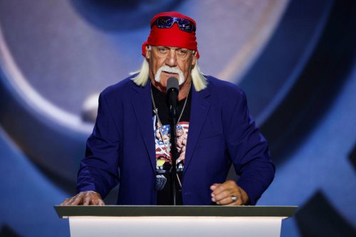 Hulk Hogan dead at 71