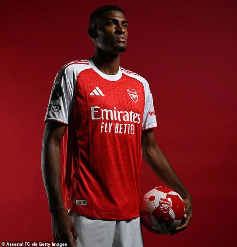 Arsenal confirm fifth signing as Cristhian Mosquera joins for &pound;13m
