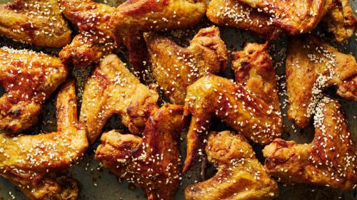 Korean-style crunchy chicken wings