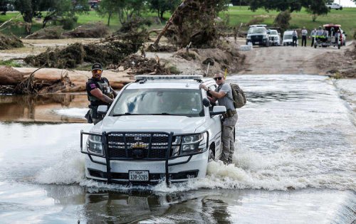 FEMA under fire for 24-hour delay in sending search and rescue teams to deadly Texas floods