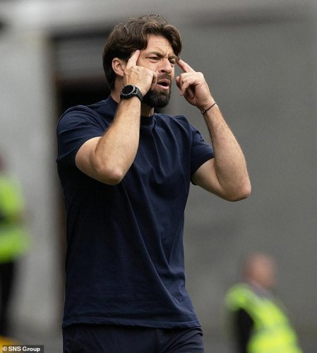 Martin plays down dugout ban concerns after red card in Middlesbrough friendly