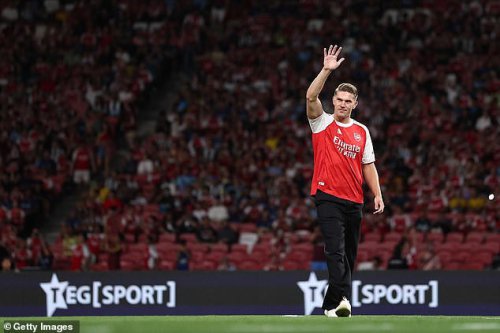 Viktor Gyokeres is unveiled on the pitch before Arsenal's pre-season friendly with Newcastle in Asia