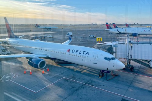 Top 5+ things that could land you in &lsquo;airline jail&rsquo;