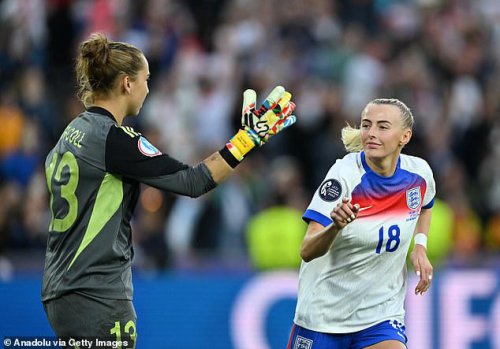 Spanish media hit out at Chloe Kelly for 'cocky gesture' after England Euros final win