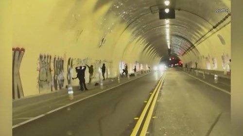 City workers paint downtown L.A.&rsquo;s 2nd Street Tunnel white; vandals spray-paint it again within hours