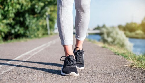 I Walked 1 Hour a Day for a Month and Lost 5 Lbs -- But That Wasn't the Best Benefit