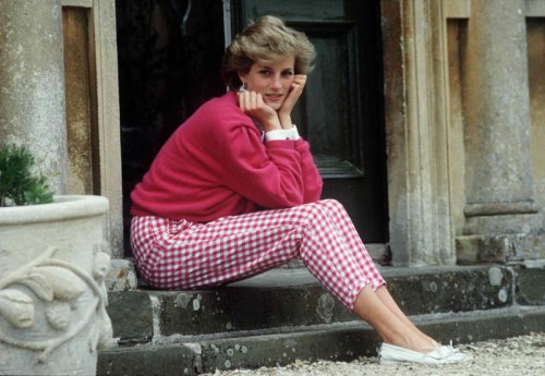 Princess Diana's Forgotten Giorgio Armani Gown Was Inspired by Her "Clean, Modern" Style