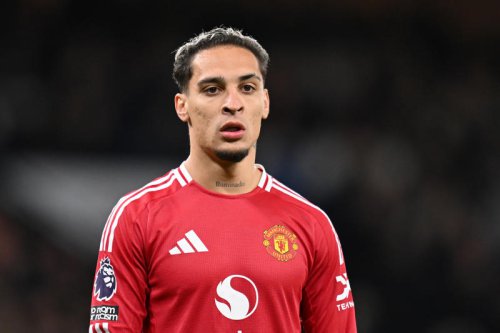Antony rejects multiple transfer offers to leave Manchester United
