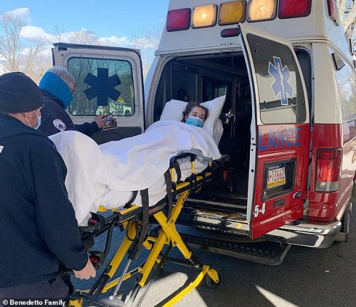 Teen gymnast who suffered spinal cord injury while skiing makes inspiring comeback