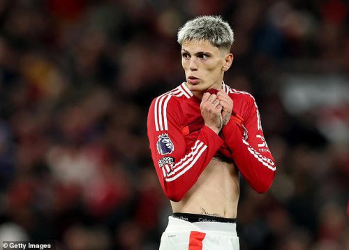 How Chelsea value Nicolas Jackson and Alejandro Garnacho as Man United 'consider swap deal'