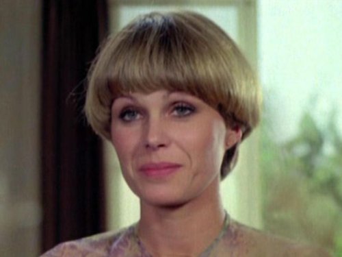 Joanna Lumley says she&rsquo;s &lsquo;had no career&rsquo; and has been acting to &lsquo;pay the rent&rsquo;
