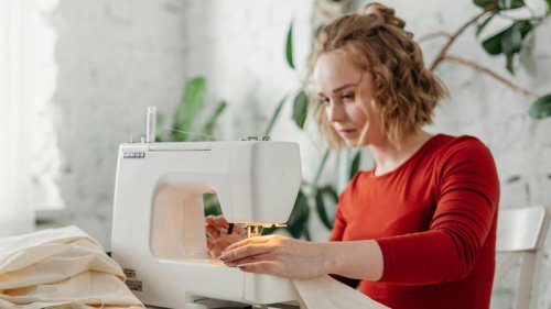 Top 10+ Reasons To Make Your Own Clothes &amp; 10 Ways To Get Started