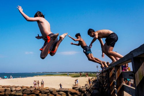 Do You Have to Be Rich to Enjoy Martha&rsquo;s Vineyard? We Found Out