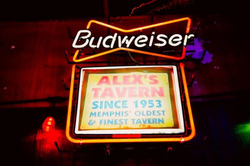 Best dive bars in Memphis? 10 of the city's top spots and why locals love them