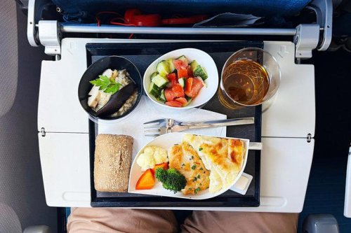 Top 15+ Things Flight Attendants Would Never Do on a Plane&mdash;And You Shouldn&rsquo;t Either